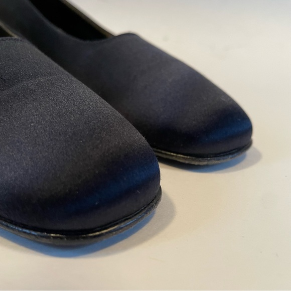 Salvatore Ferragamo block heel square toe black satin heels Size 7 narrow - Picture 3 of 8